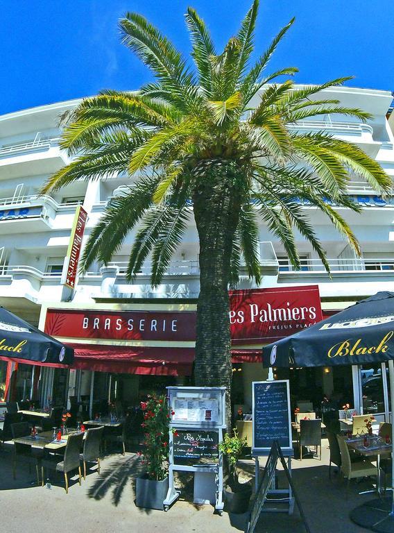 Les Palmiers Hotel Frejus Exterior photo